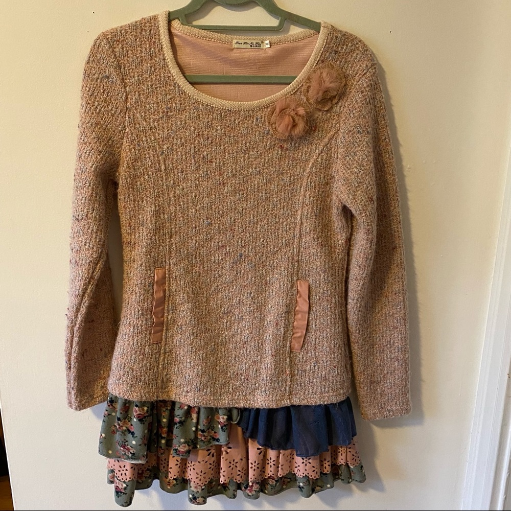 Adorable Pink heathered sweater dress w/tiered skirt